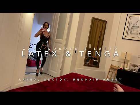 ❤️ Usisi otholwa enekhanda elibomvu egqoke imvunulo ye-latex ebhejwa usingamzali ️  kithi zu.serviporno.ru ❌️❤